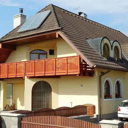 ゲストハウス Petko Vysoké Tatry